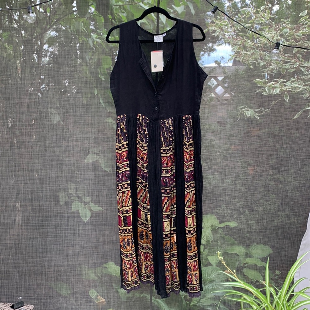 Vintage Tags on! Never worn 90’s Hot House 100% cotton dress.
